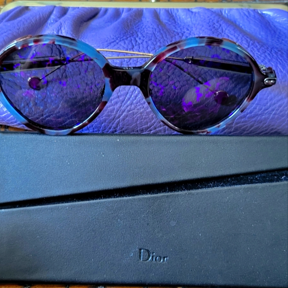 Christian Dior Sunglasses w/DIOR UMBRAGE .New W/Tags